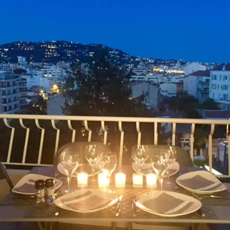Apartment Cosy 42m With Balcony View And Wifi